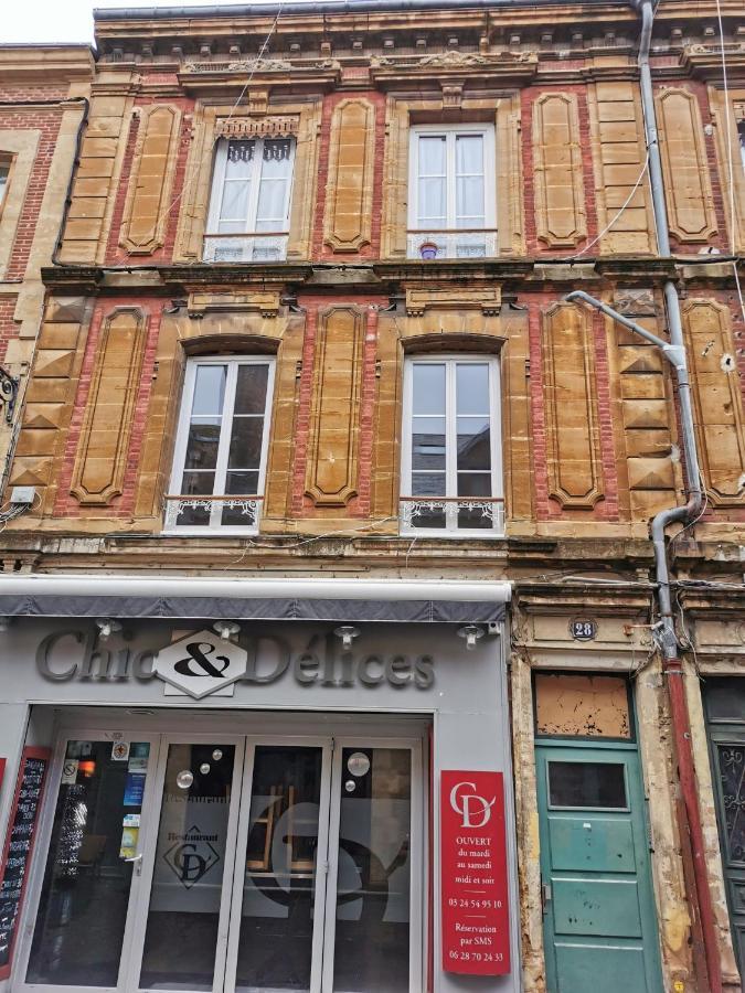 Au Gentleman Cambrioleur Apartman Charleville-Mézières Kültér fotó